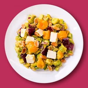 Ensalada balsámica de aguacate, mango y queso de cabra (300 g.)